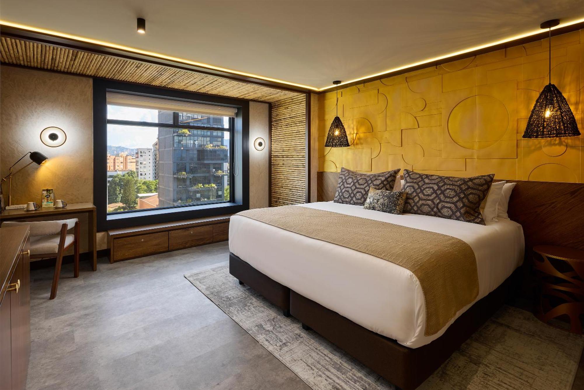 Golden Valley Hotel ميديلين المظهر الخارجي الصورة